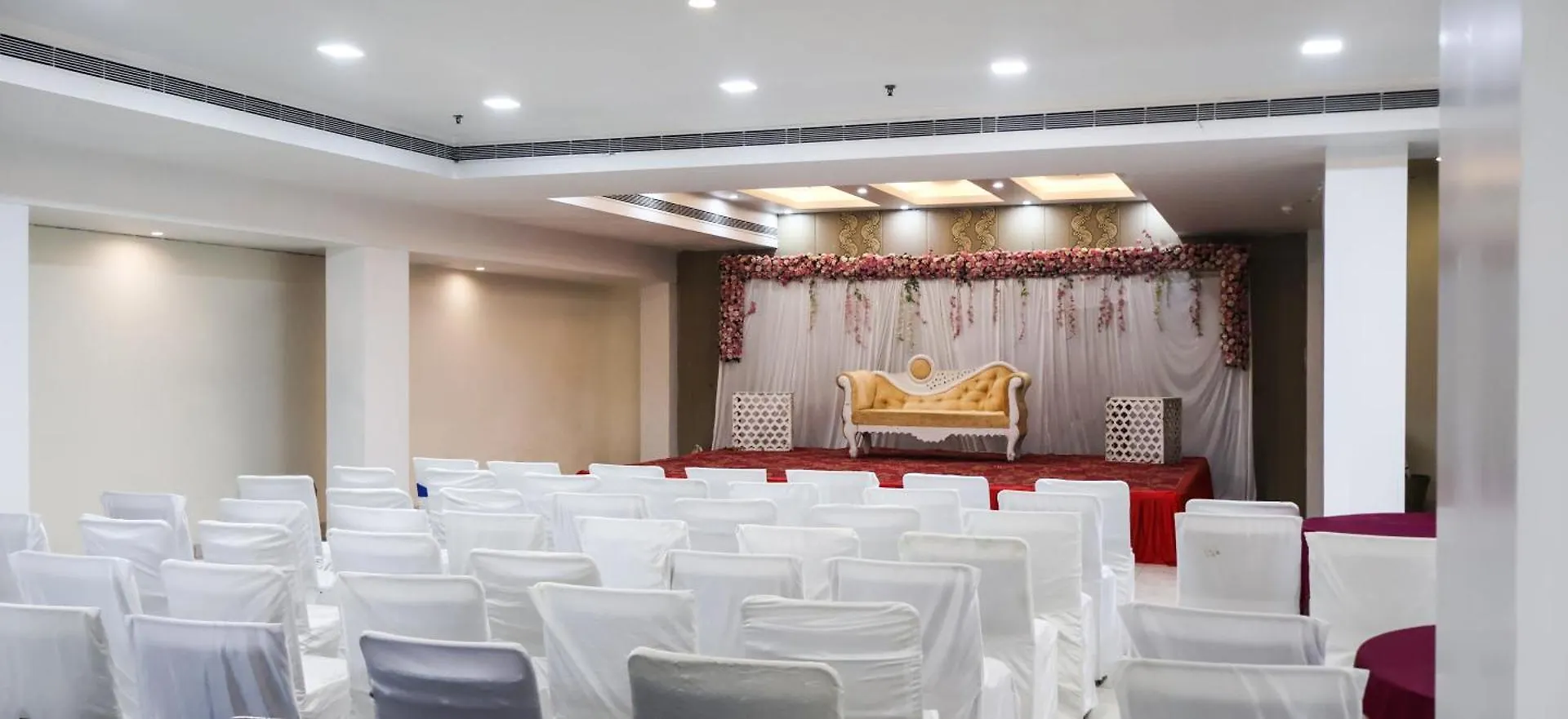 Hhw Hotel- Agra فندق آغْرا