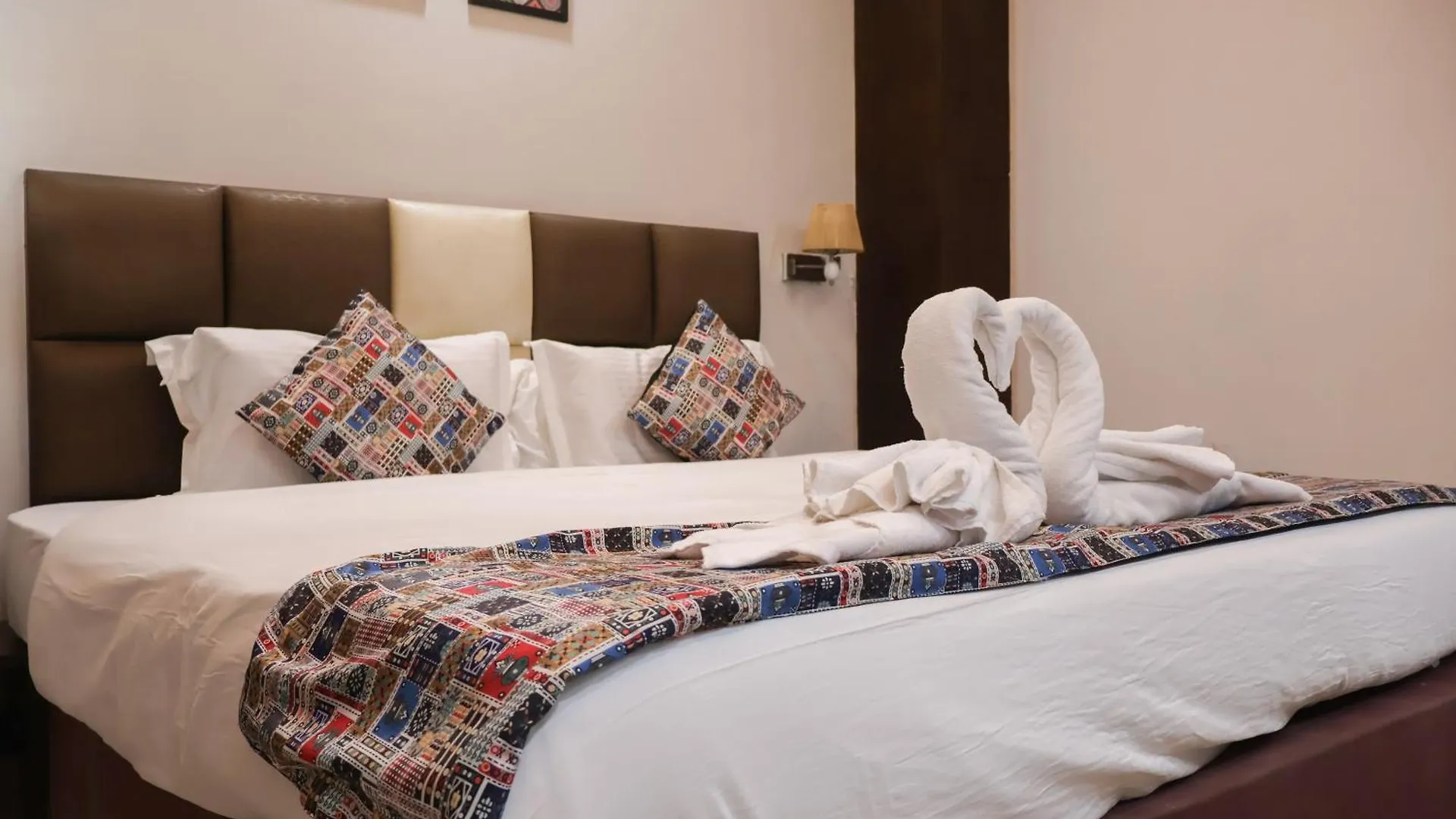 Hhw Hotel- Agra آغْرا