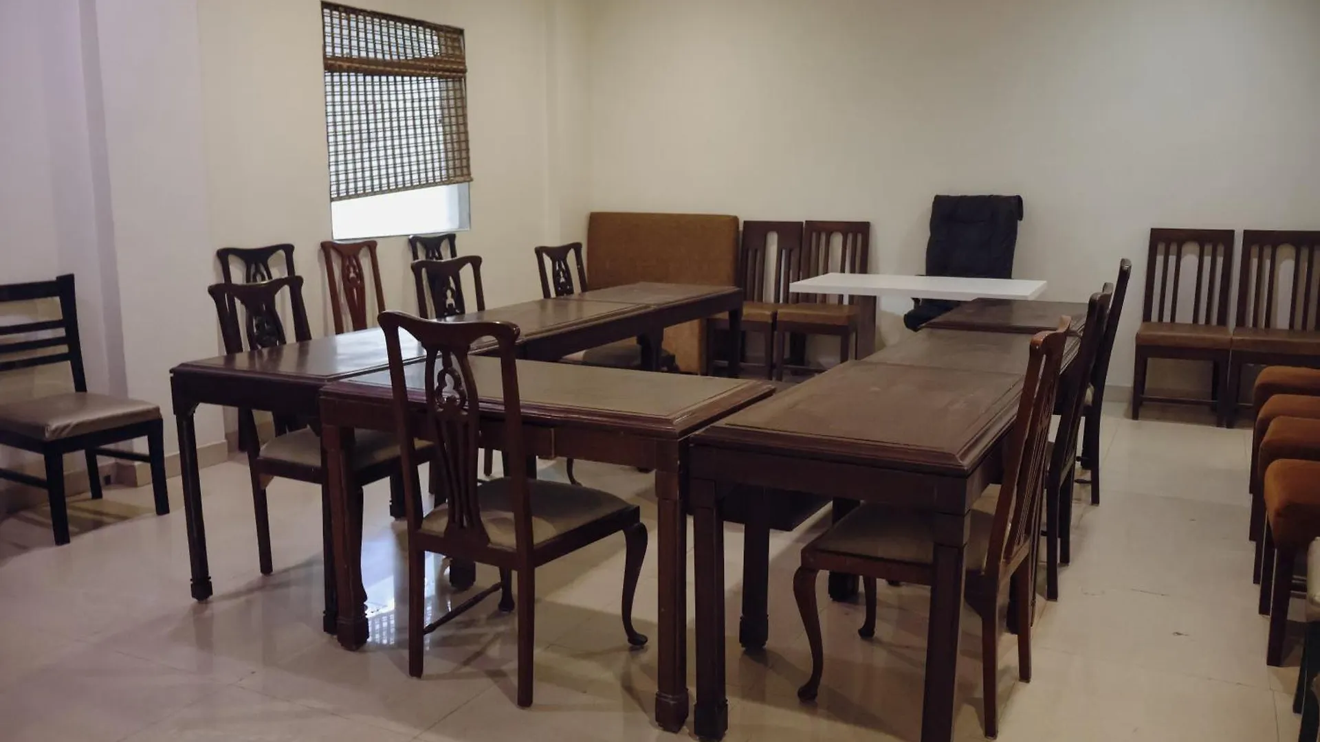 Hhw Hotel- Agra فندق